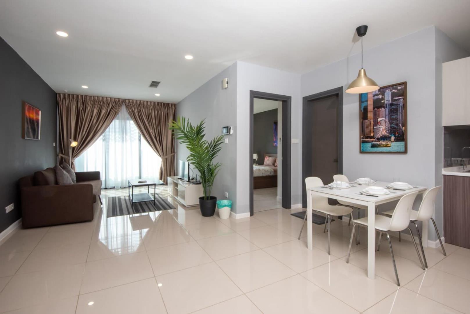High Floor Suasana 5 In Jb With Wifi * Johor Bahru